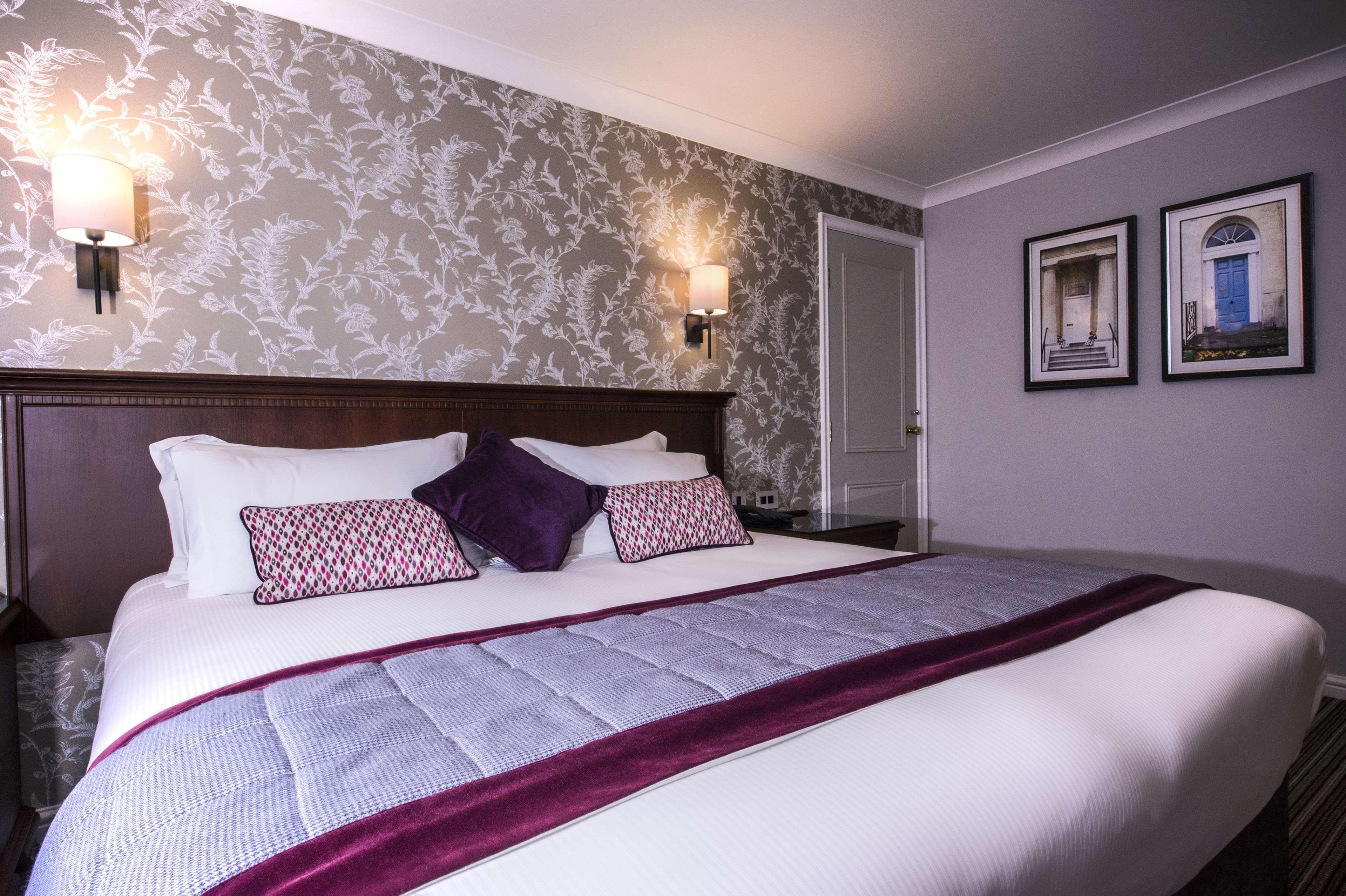 Doubletree By Hilton Cheltenham-Cotswolds Экстерьер фото