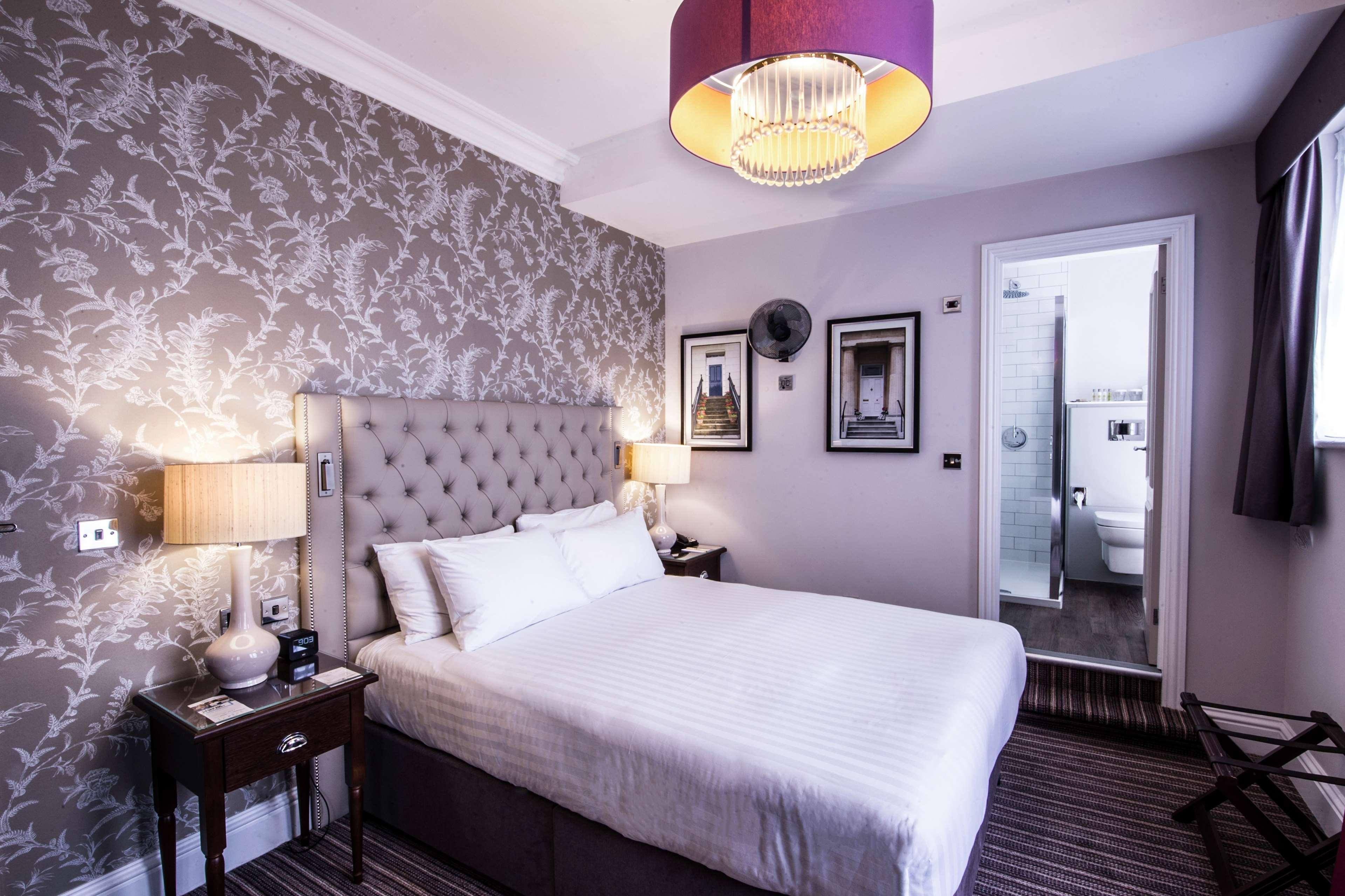 Doubletree By Hilton Cheltenham-Cotswolds Экстерьер фото