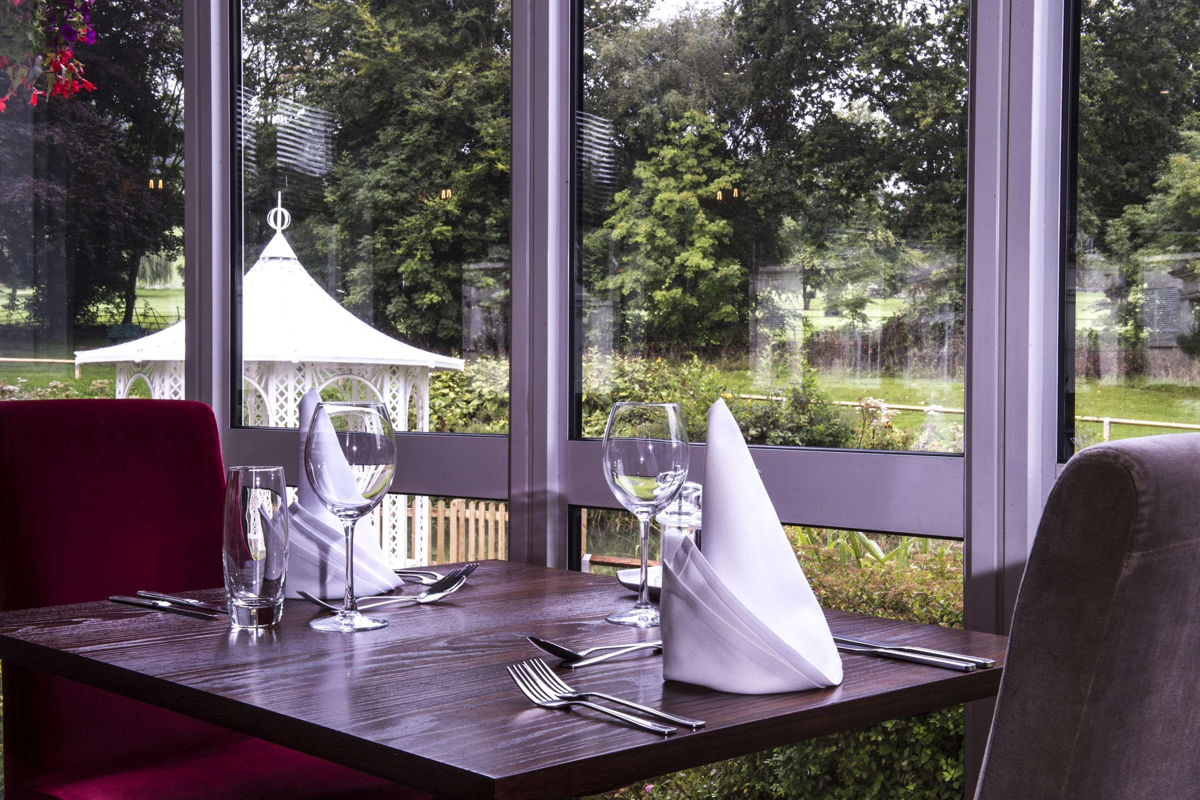 Doubletree By Hilton Cheltenham-Cotswolds Экстерьер фото