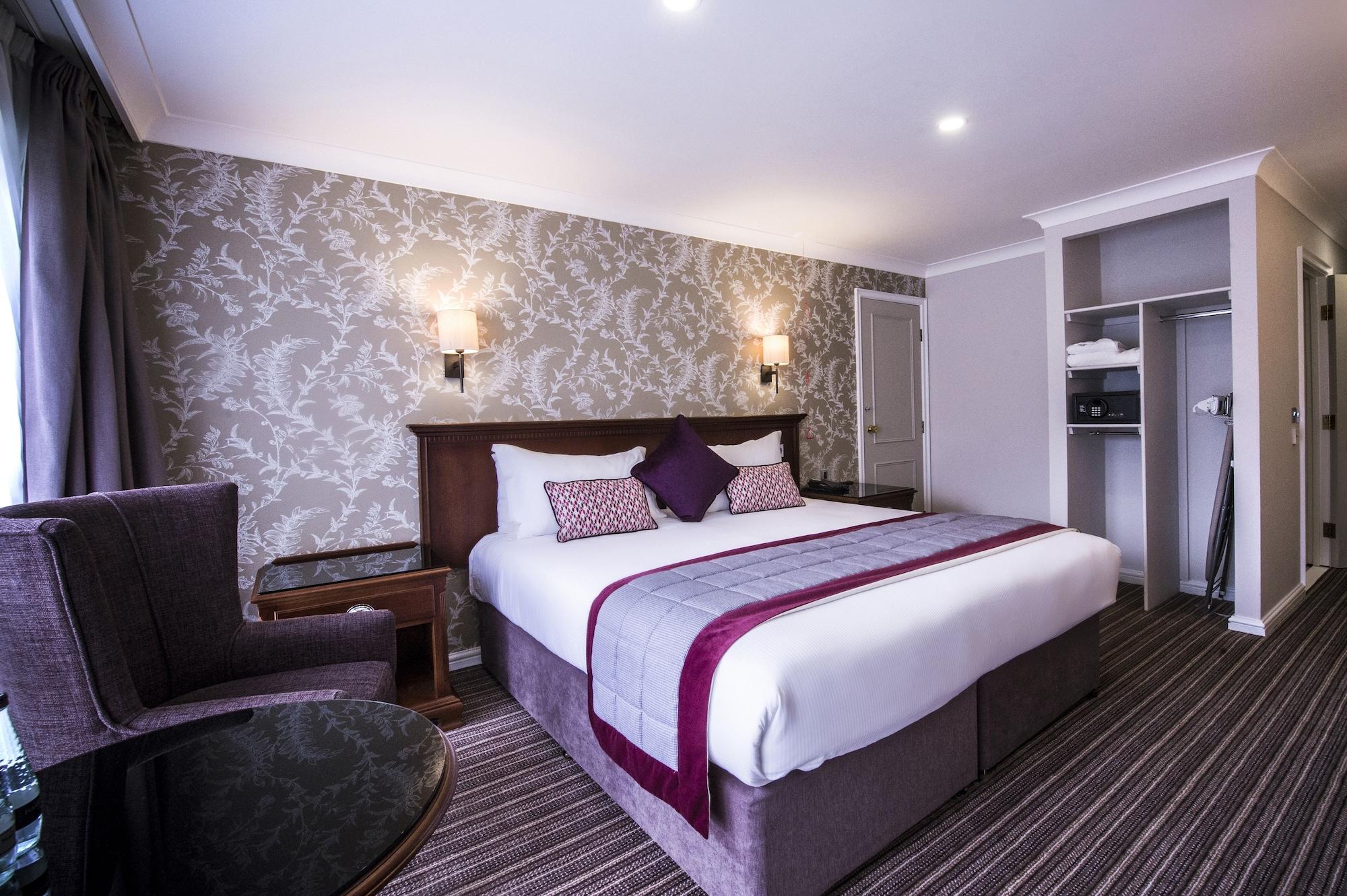 Doubletree By Hilton Cheltenham-Cotswolds Экстерьер фото