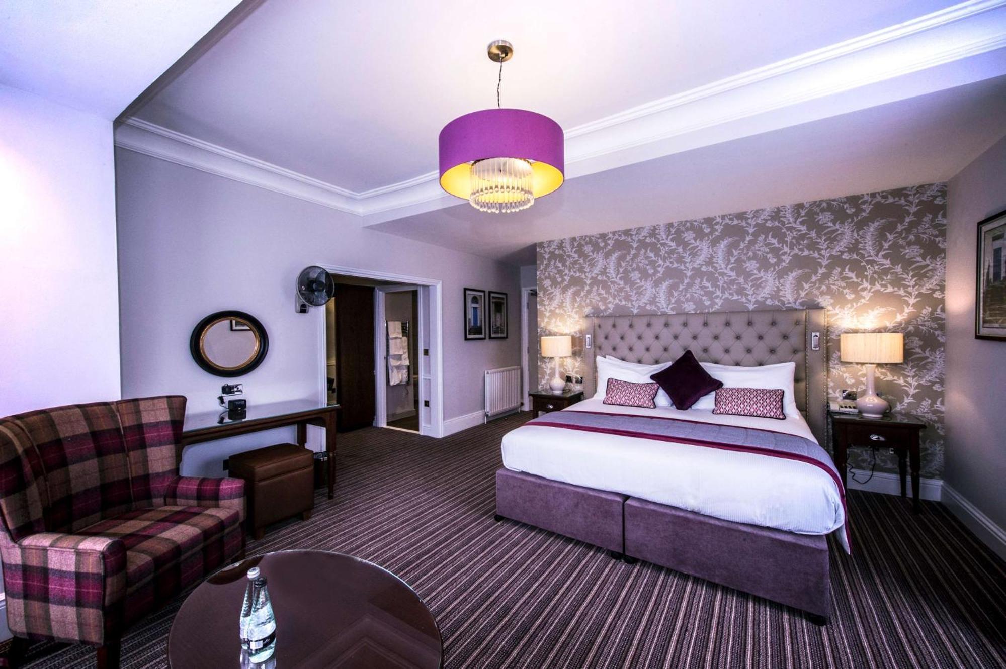 Doubletree By Hilton Cheltenham-Cotswolds Экстерьер фото
