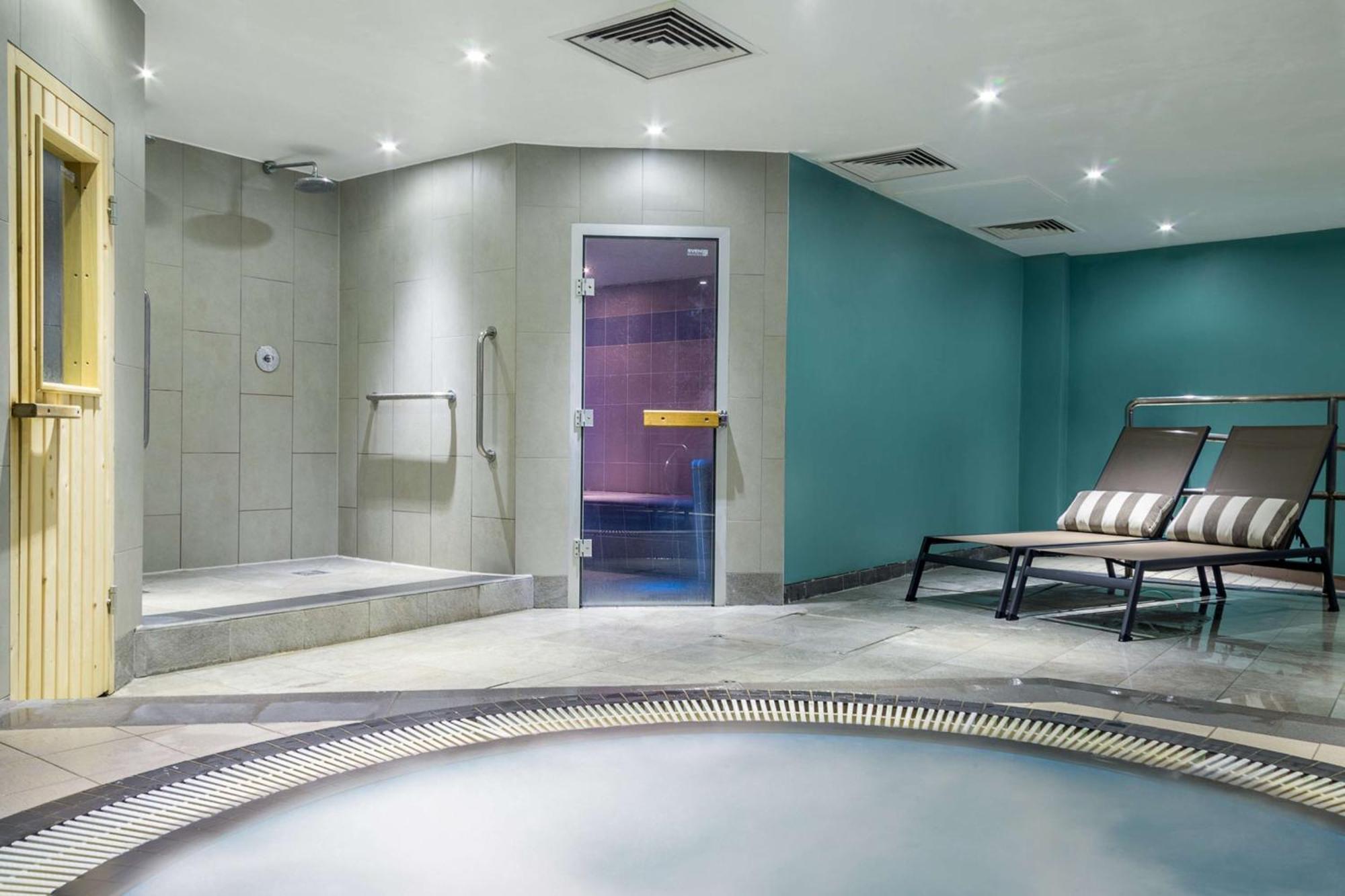 Doubletree By Hilton Cheltenham-Cotswolds Экстерьер фото