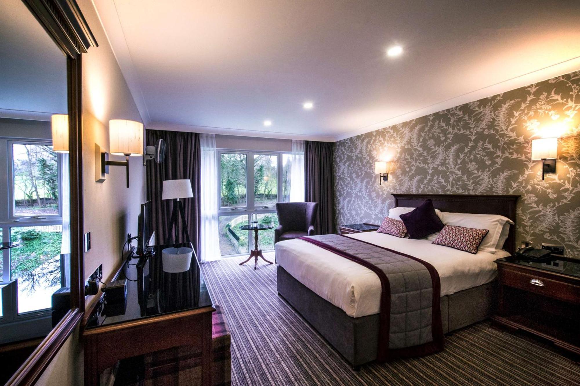 Doubletree By Hilton Cheltenham-Cotswolds Экстерьер фото