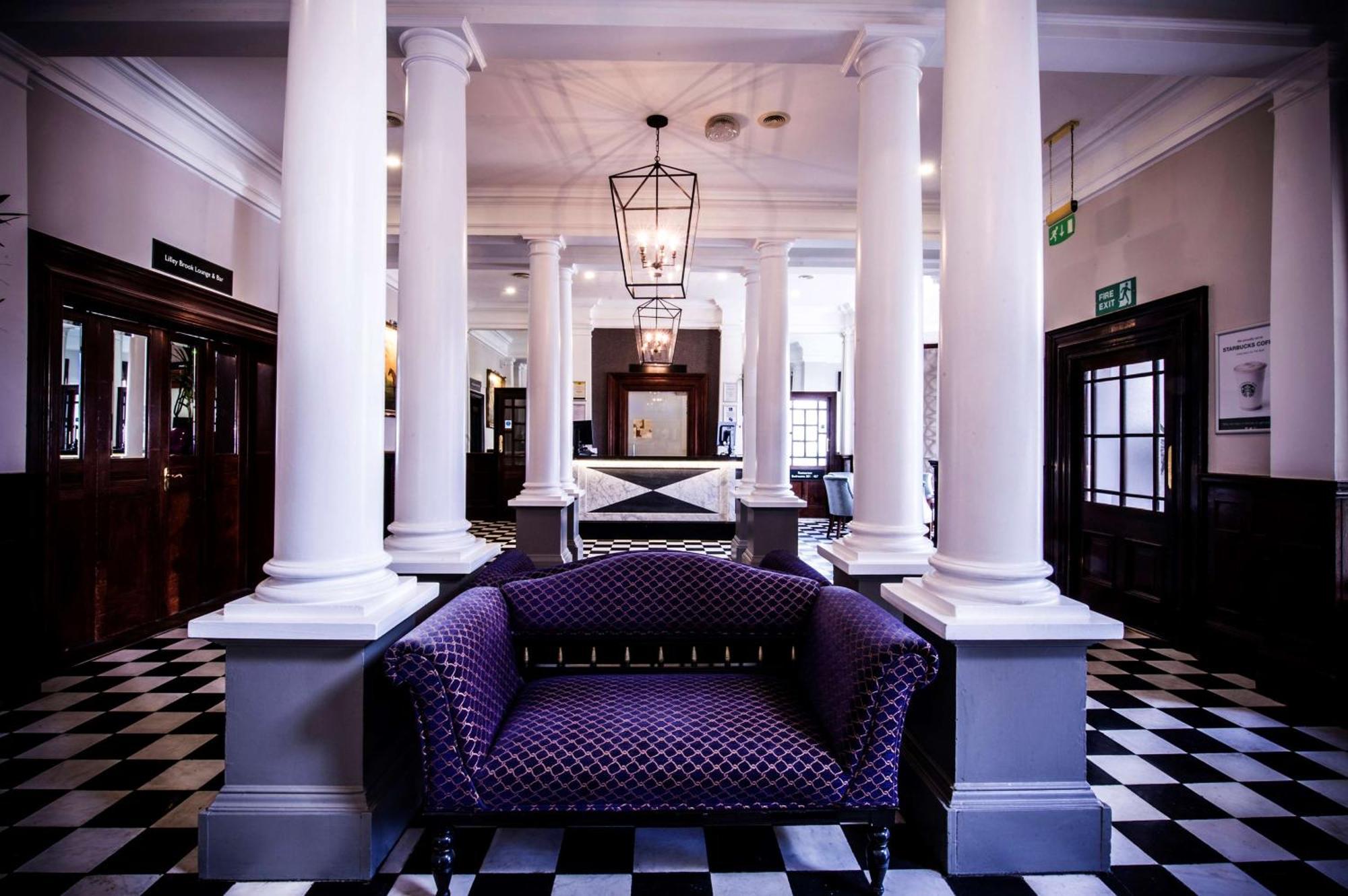 Doubletree By Hilton Cheltenham-Cotswolds Экстерьер фото